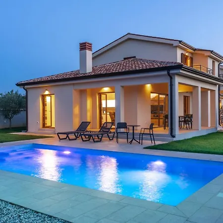 Holiday House Evida Porec Exterior photo